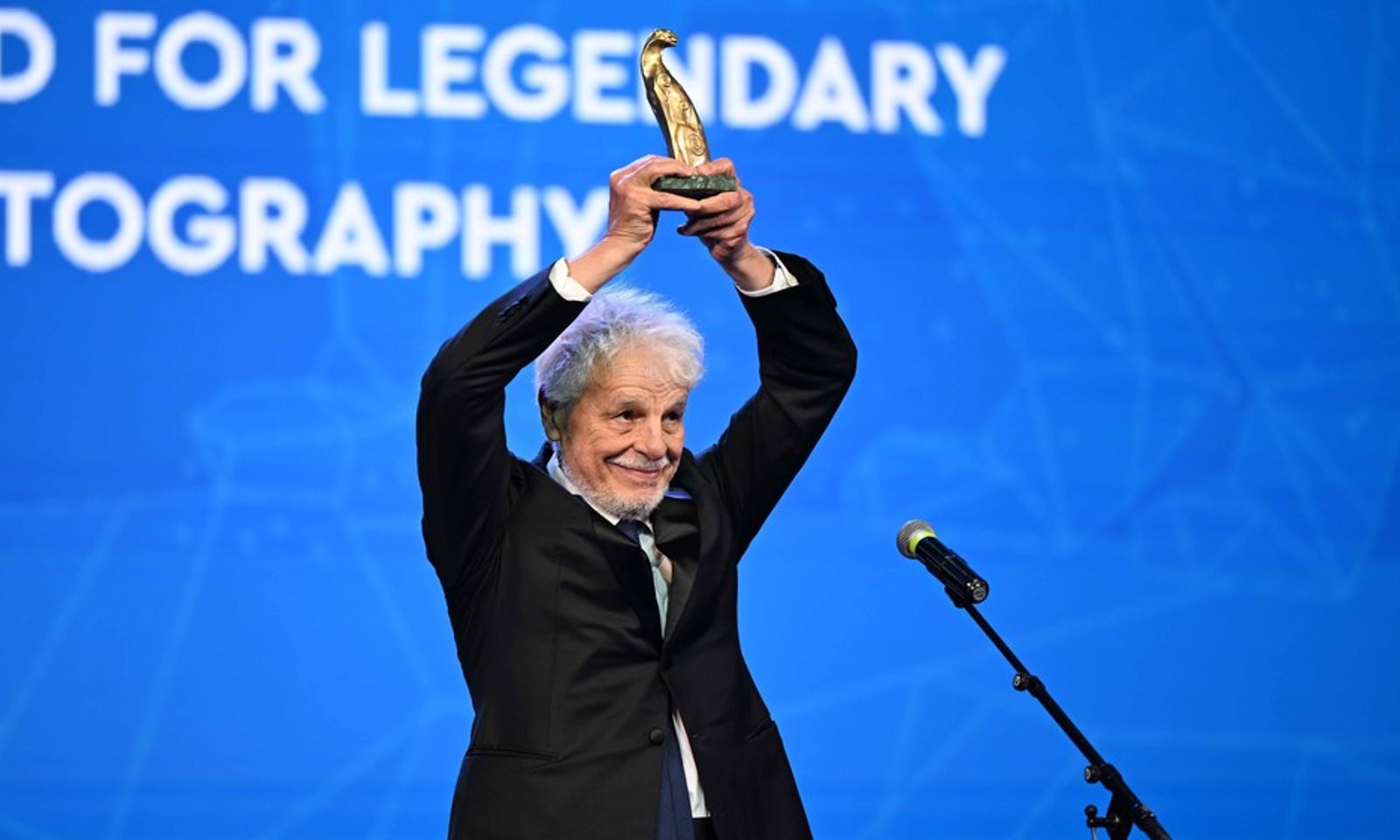 Микеле Плачидо Кыргызстанда жеке киностудия ачууну пландоодо