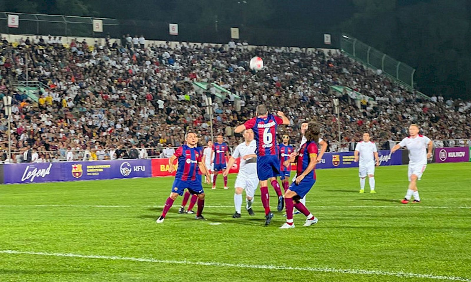 3:0. “Барселона” Борбор Азиянын легендаларын жеңип алды