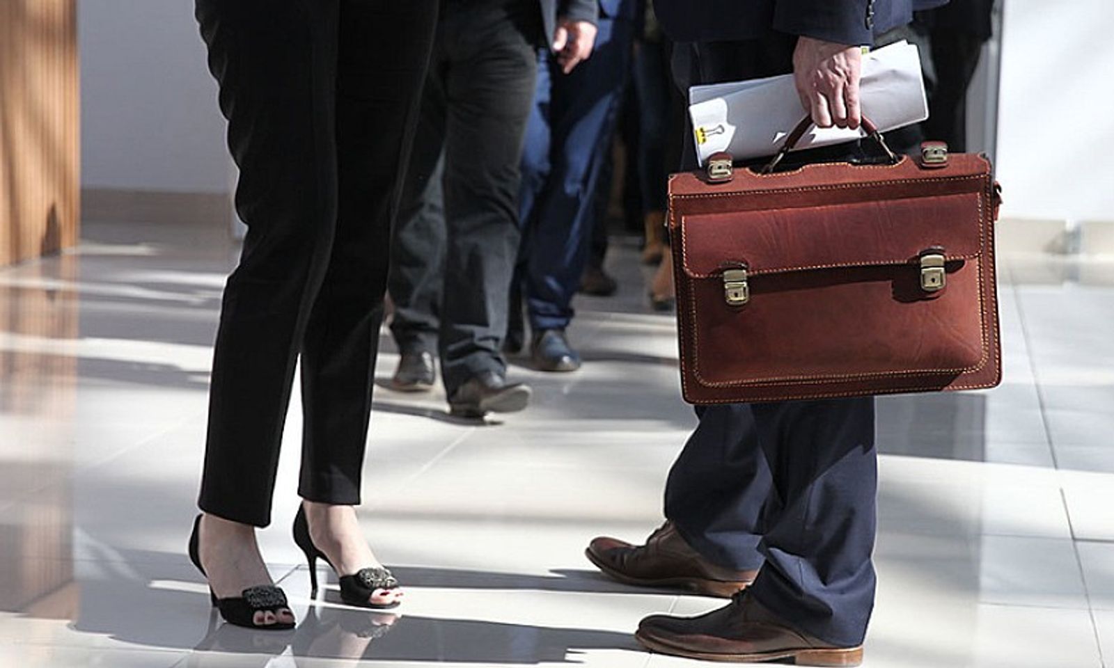 Мамлекеттик кызматта аялдардын саны эркектерге караганда эмнеге аз…