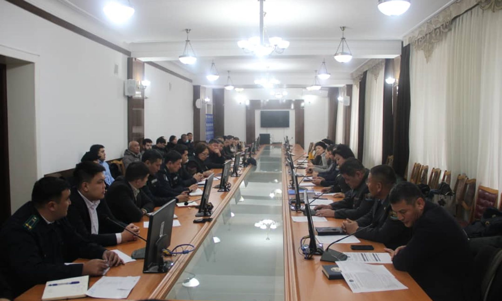 Ош шаардык Мэриясында баңгичиликтин алдын алуу боюнча тегерек стол болуп өттү