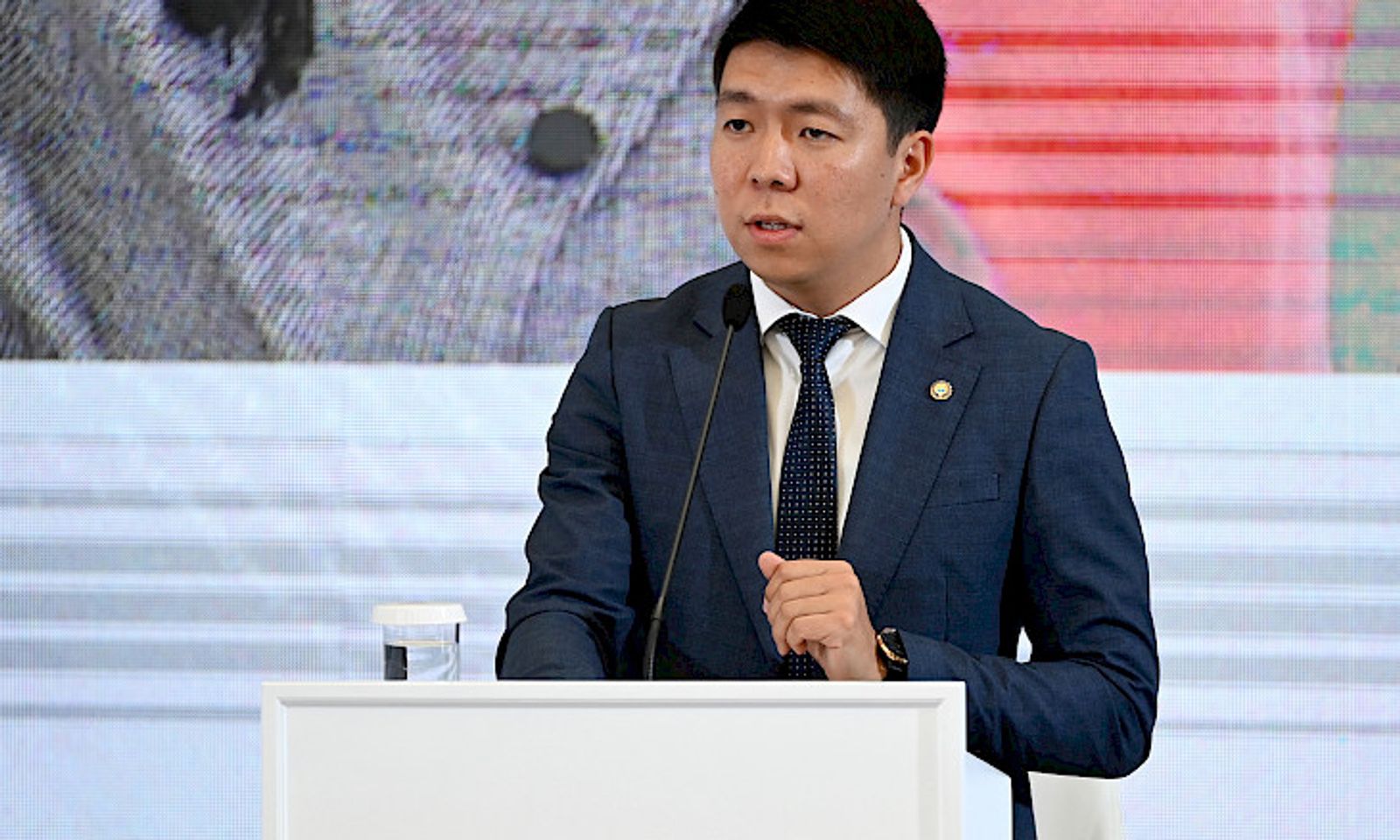 Эрбол Султанбаев Кыргызстандын Беларусиядагы элчиси болуп дайындалды