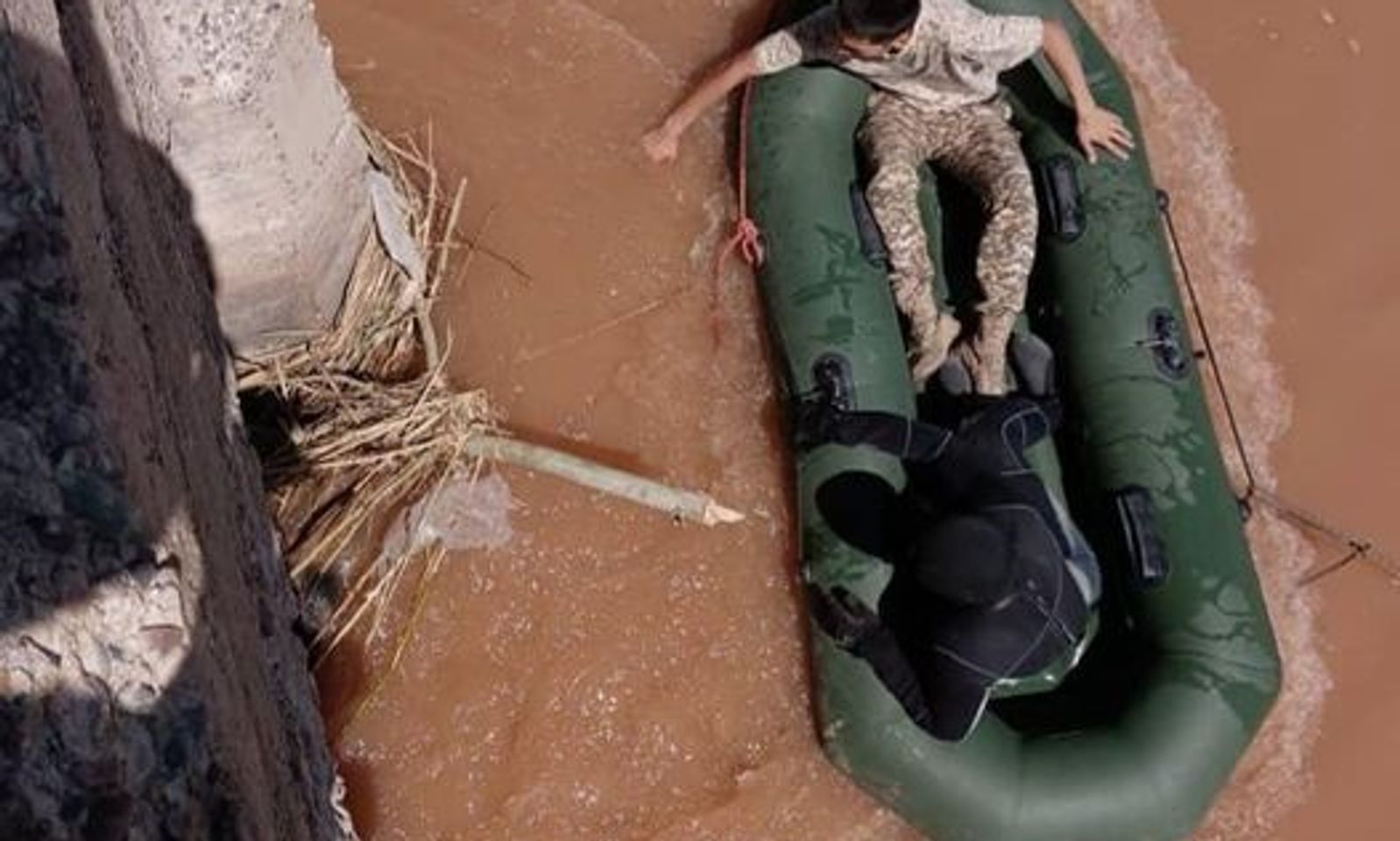 Колу-буту байланып Чоң Чүй каналына ыргытылган 20 жаштагы баланын сөөгүн табылды