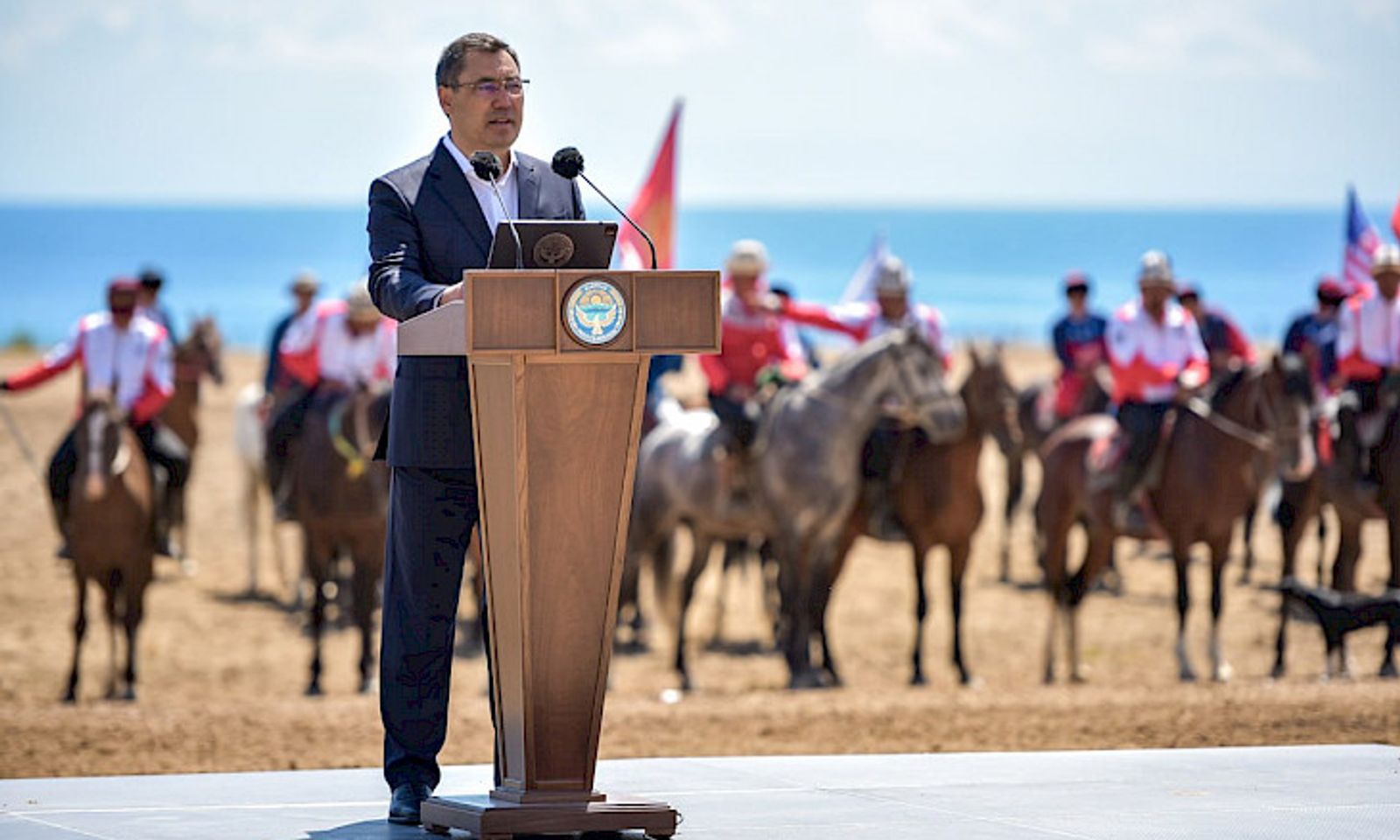 Садыр Жапаров Көк бөрү боюнча клубдар аралык l дүйнөлүк чемпионатты ачты