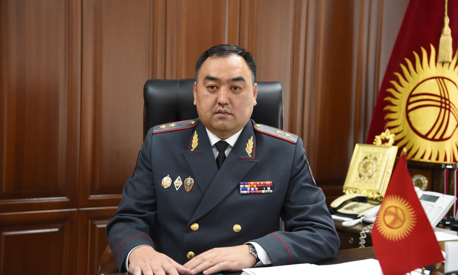 Ички иштер министри Улан Ниязбековдун кылмыш иликтөөнүн 105 жылдык мааракеге карата куттуктоосу