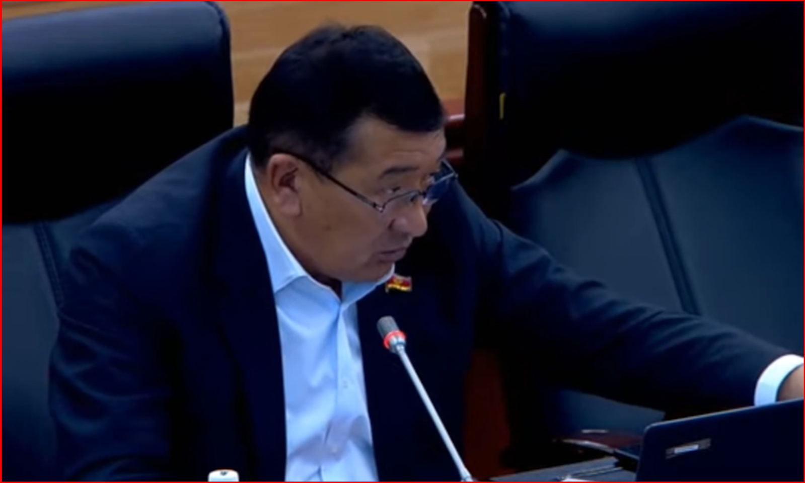 Мураталиев: Бир жерден тамактанган интернат менен лицейдин окуучуларына эки башка тамак берилет