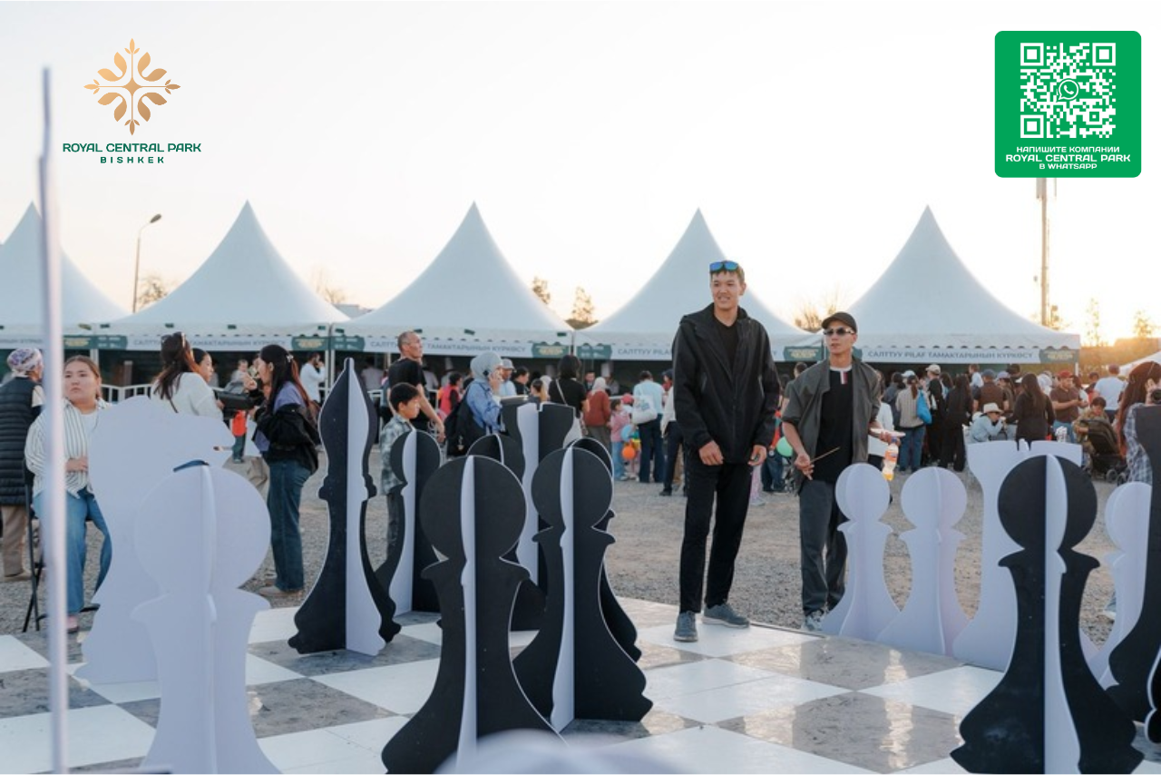 Особым украшением вечера стало уникальное шоу «живые шахматы», объединившее искусство и стратегию. 