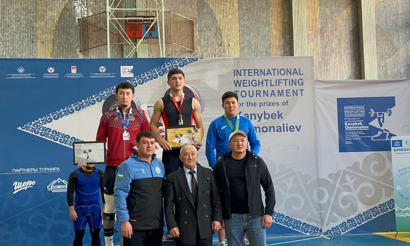 Каныбек Осмоналиевдин байгесине оор атлетика боюнча турнир өттү