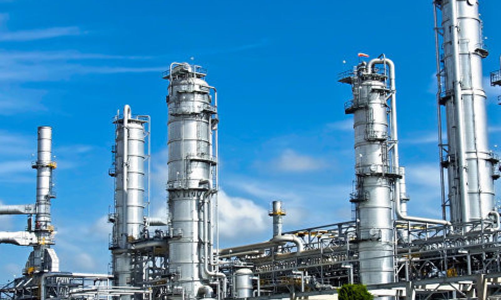 Орусияда күйүүчү май кризиси? Кыргызстанга кандай таасир этет…