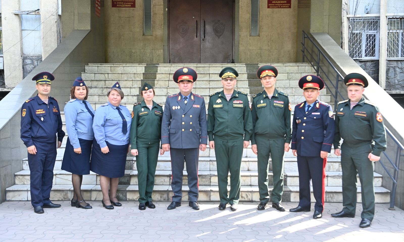 ИИМдин Академиясына Россия Федерациясынын Улуттук гвардия аскерлеринин Федералдык кызматынын делегациясы келди