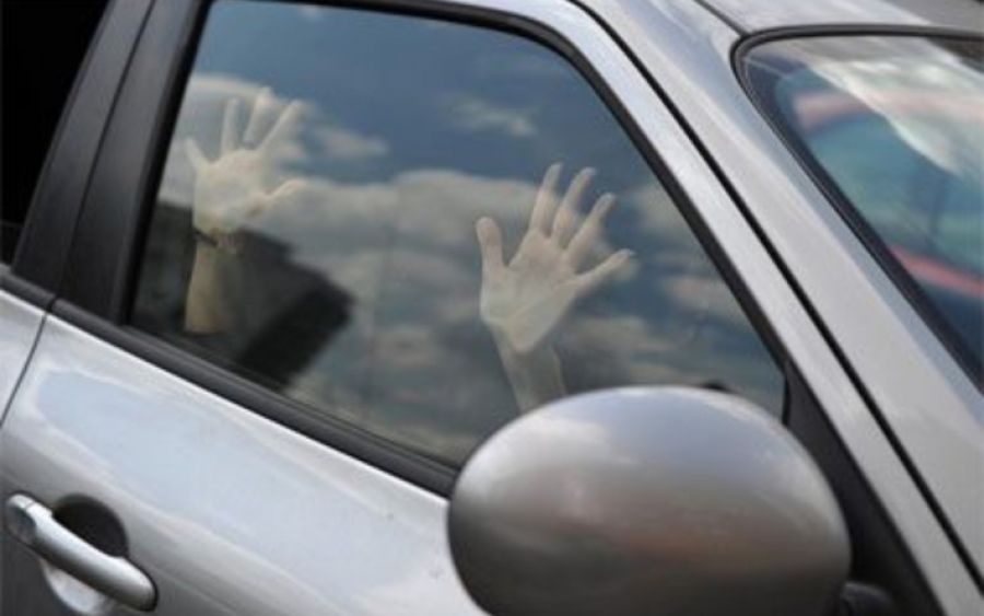 Бишкекте кыз зордуктоого шектелип таксист кармалды