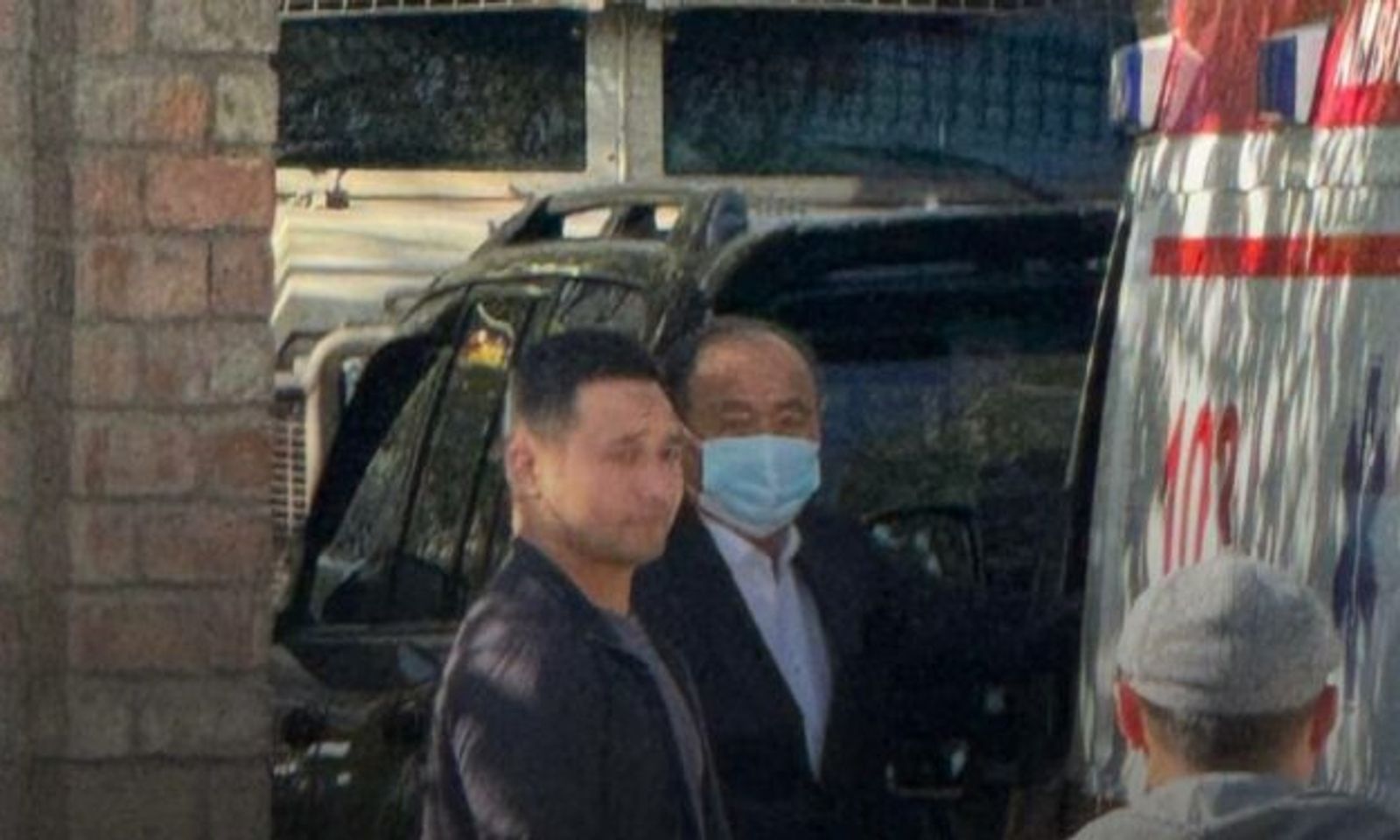 «»Тез жардам» унааларын текшергени баргам». Бейшеналиев Көлбаевди кармоо учурунда эмне үчүн барганын айтты