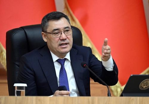 Садыр Жапаров:»Менчик жерлерди алып коюуга мен каршымын»