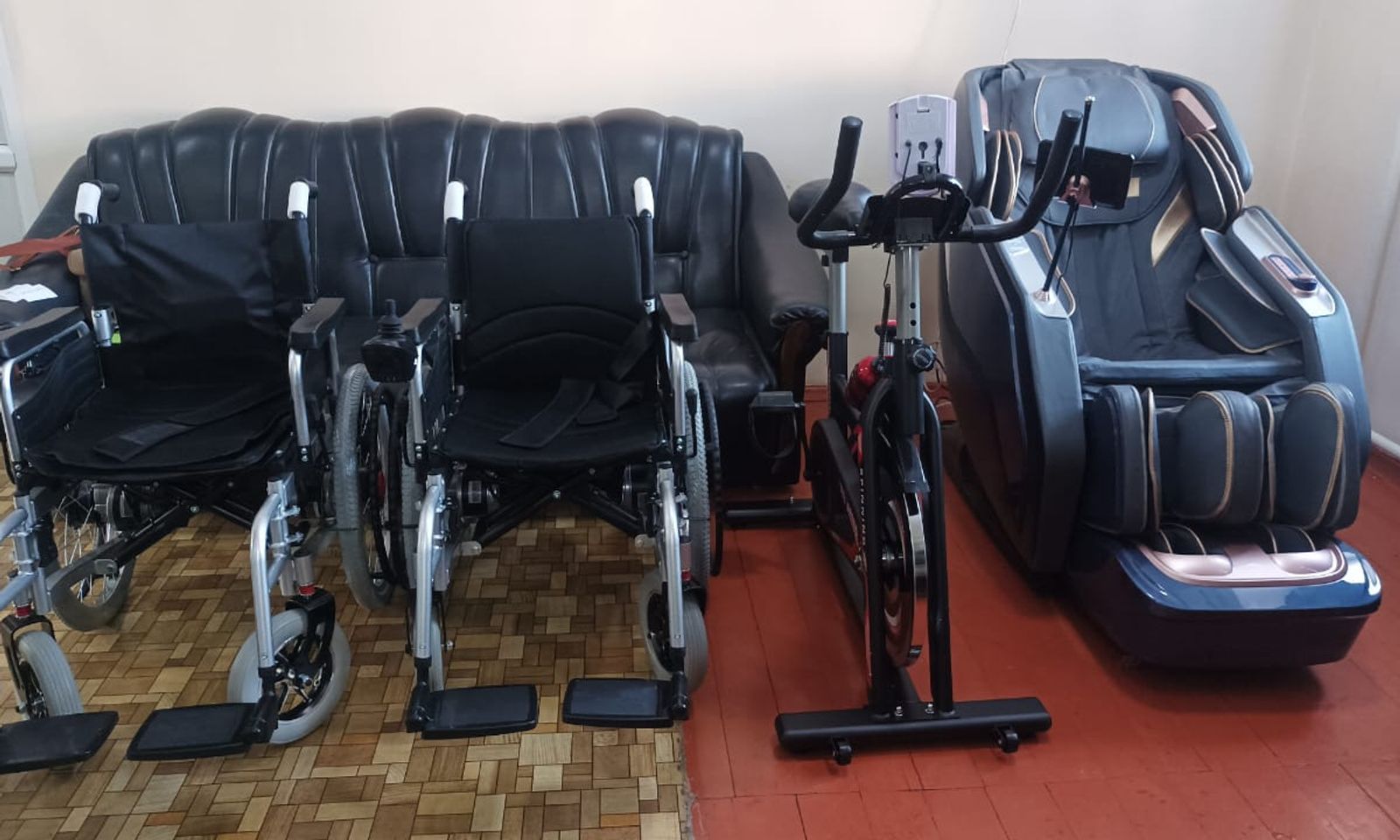 Майыптыгы бар балдарды реабилитациялоо үчүн жаңы жабдуулар тапшырылды