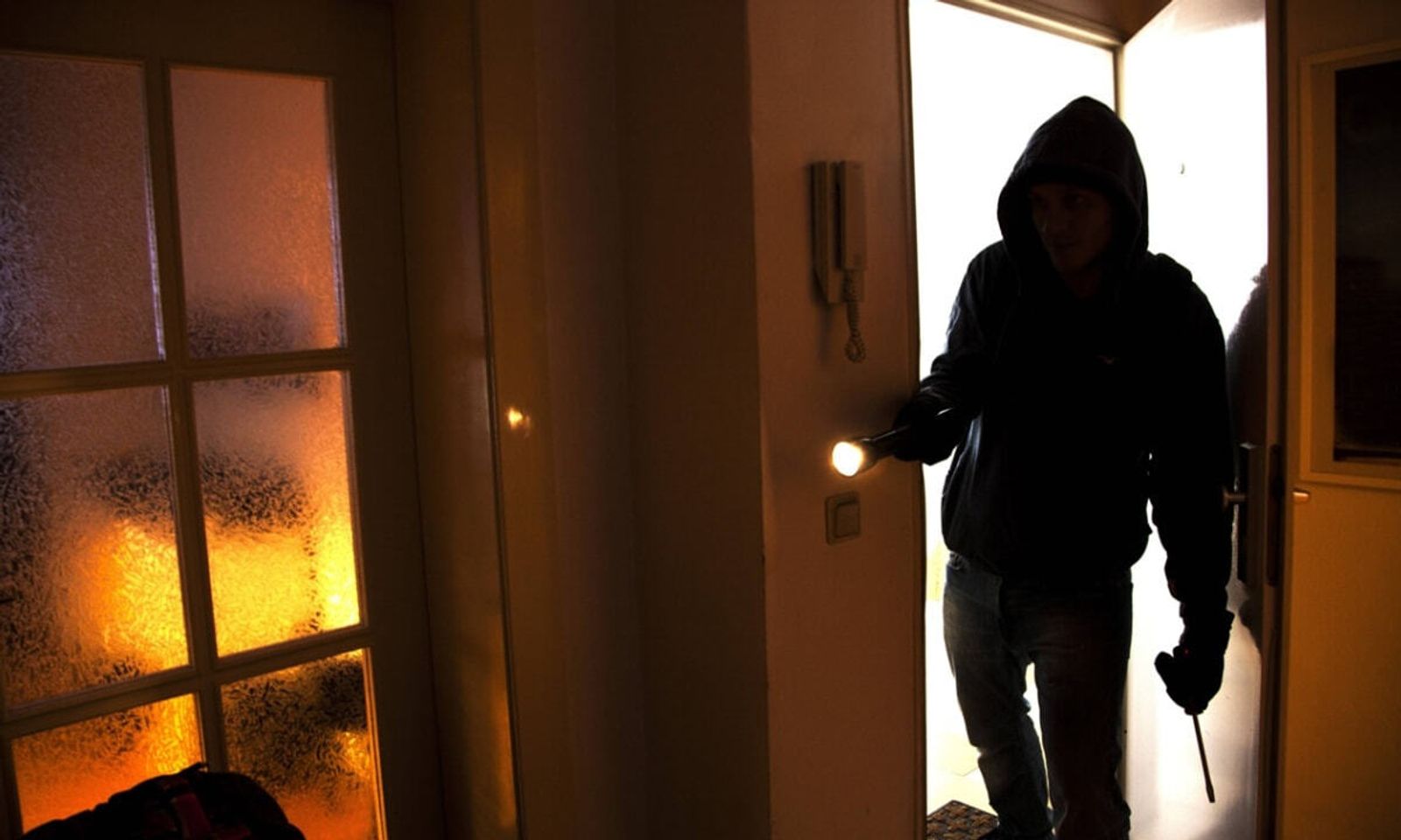 Батир уурулугун кантип алдын алса болот? ИИМ жарандарга бир катар пайдалуу кеңештерди сунуштайт.