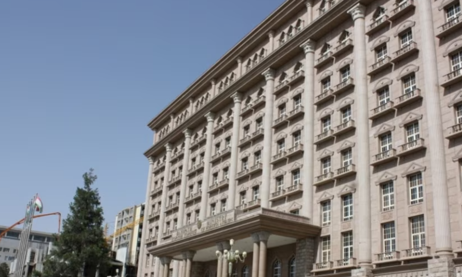 Тажик ТИМи Кыргызстандын элчисин чакырды