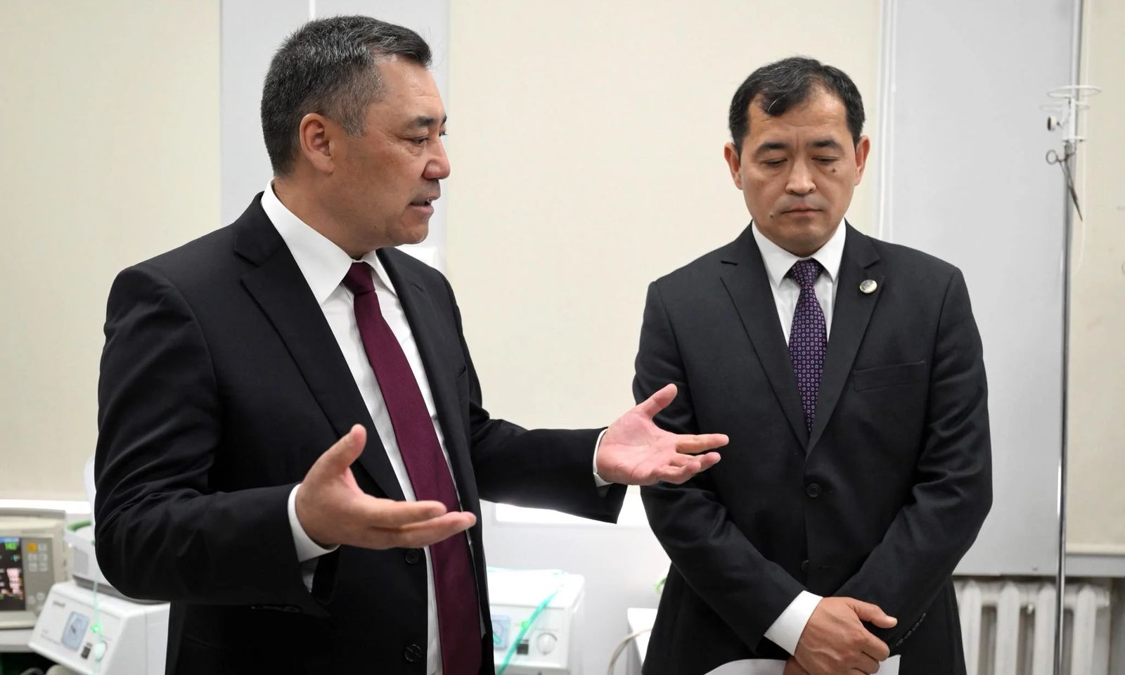 Президент Республикалык диагностикалык борбордогу көйгөйлөрдү жоюу үчүн министр Чечейбаевге 2 күн убакыт берди