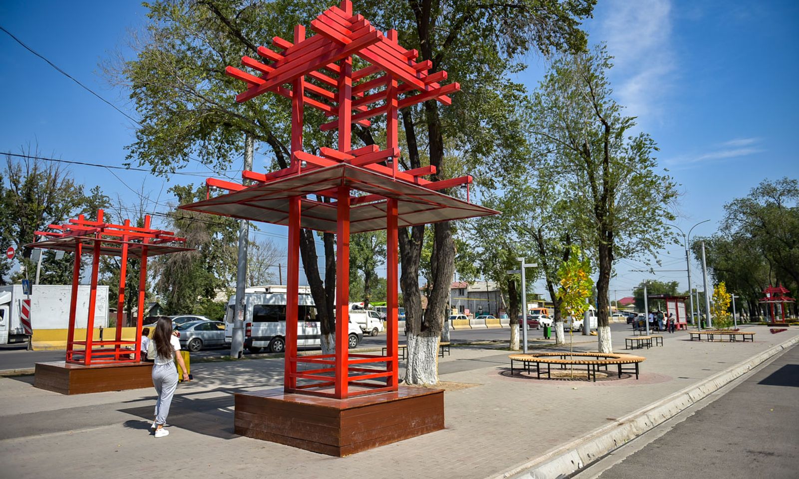 Кытайдан белек. Алыкулов жана Дэн Сяопин көчөлөрүнүн кесилишинде жаңы сквер пайда болду