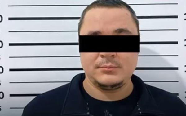 Өспүрүмдөрдү мазактап, зомбулук көрсөткөн видеолор боюнча шектүү жаран кармалды