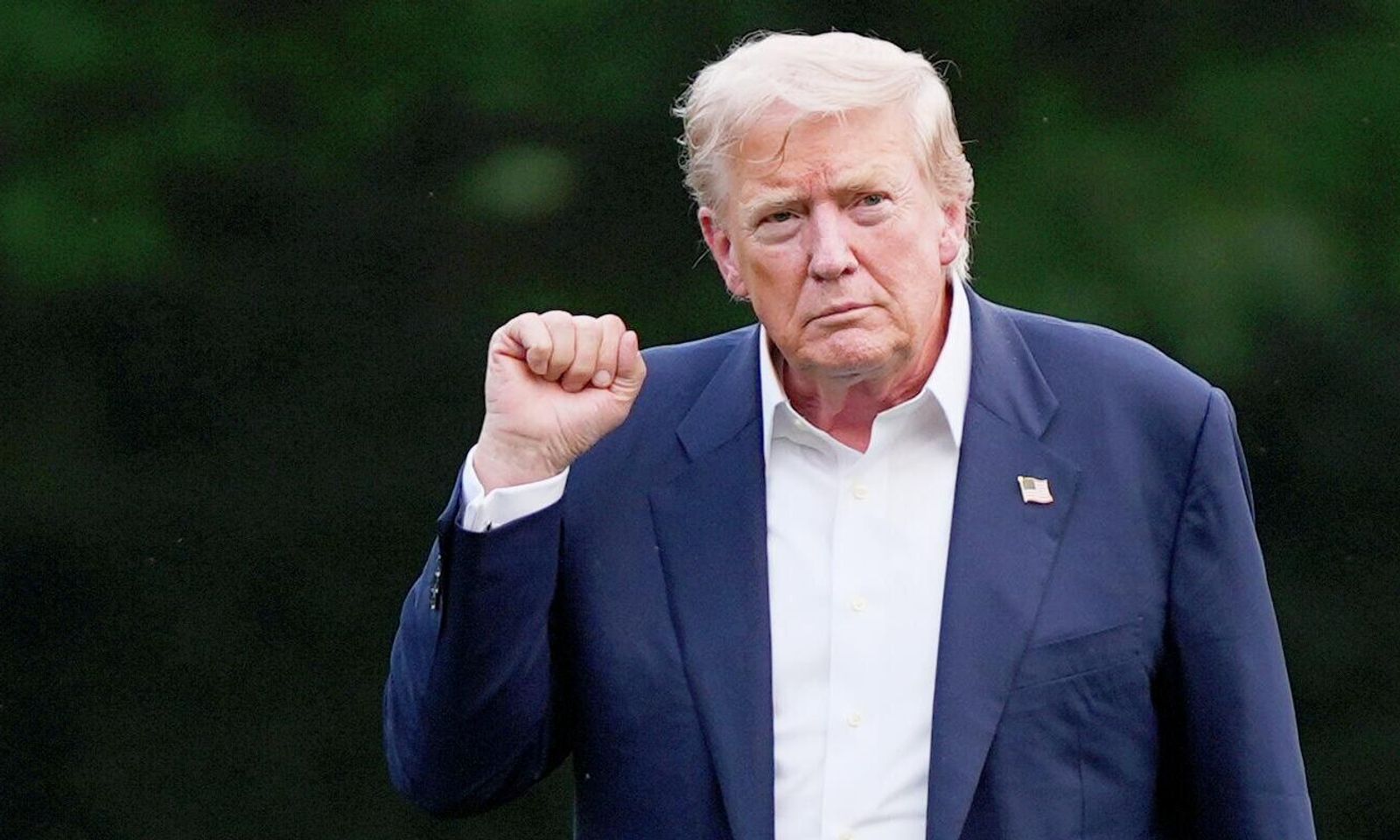 АКШ президентинин 60тан ашык өлкөгө бажы алымын киргизүү буйругу 7-августта күчүнө кирет