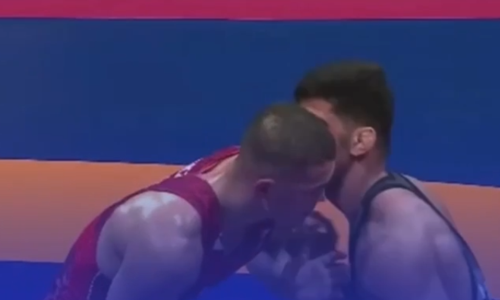 Экинчи алтын! Акжол Махмудов алтын медаль утту