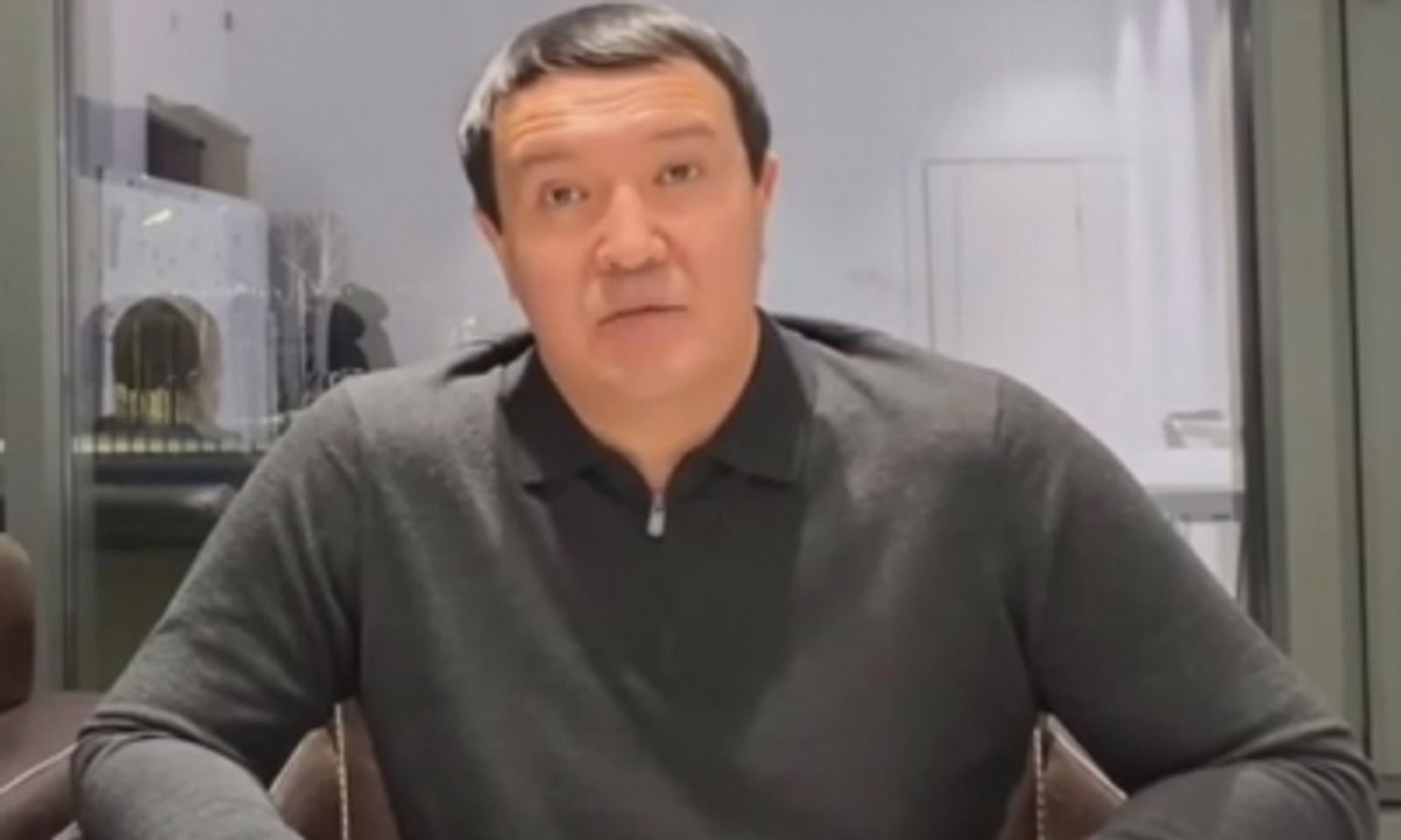 Саят Исембаев: «Биздин тасмага уруксат берүүңүздөрдү суранабыз»