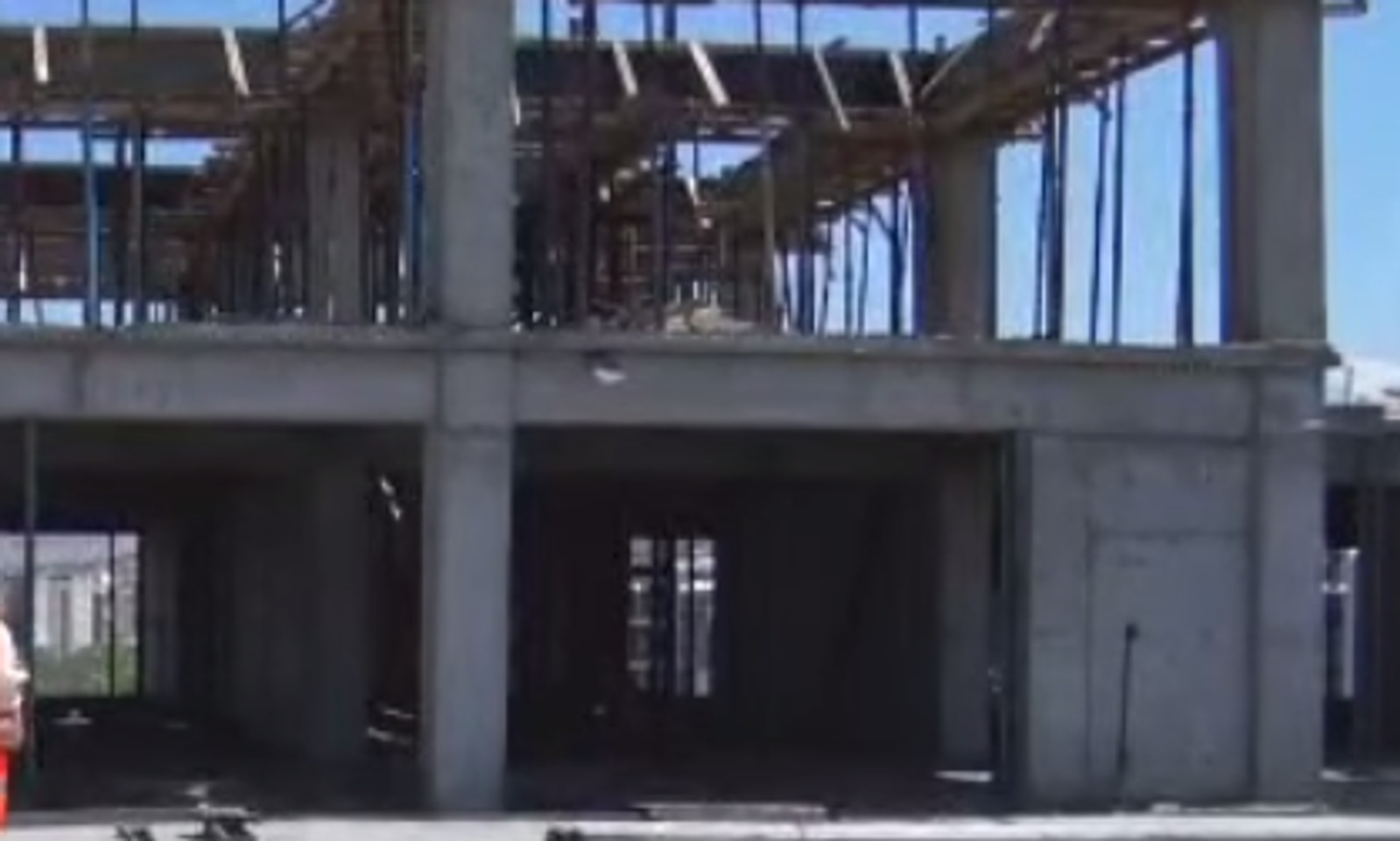 Орунбеков курулушка жумушчулар жетишпей жатканын айтты