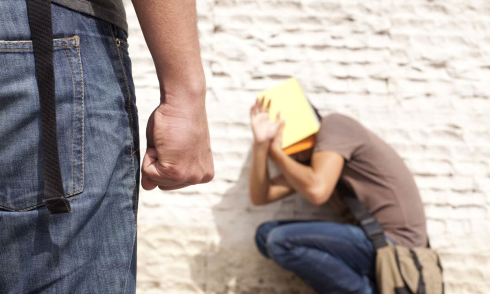 Ош шаарында дагы бир окуучу ур-токмоктон каза болду