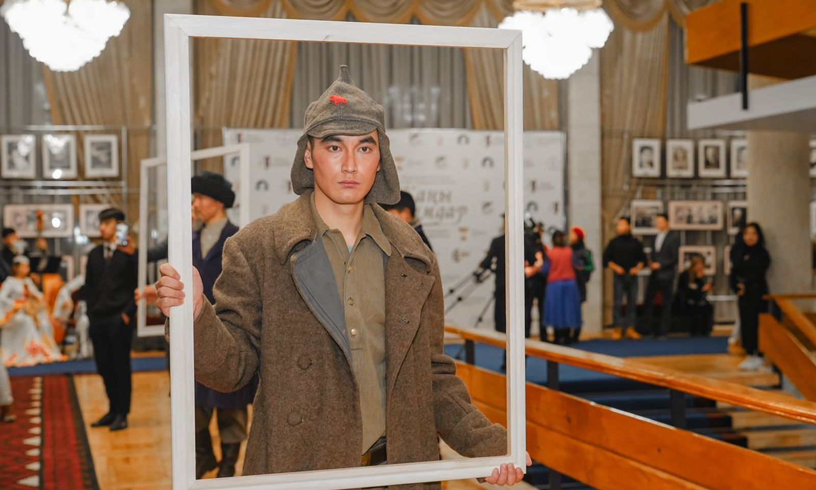 Студенттик спектаклдердин эл аралык VIII «Жаңы ысымдар» театр фестивалынын ачылышы болду