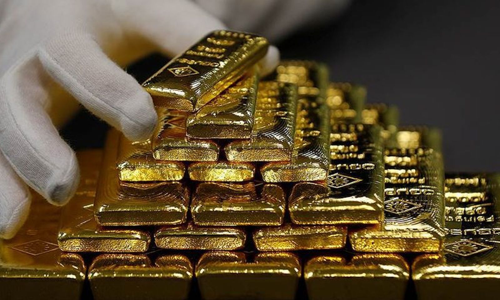 Кыргызстанда алтындын 52 тонна кору бар — Улуттук банктын төрагасы