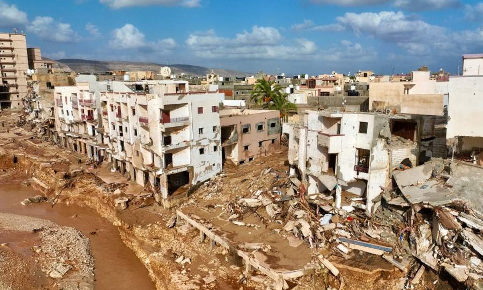 Ливияда сел курмандыктары 20 миңге жетти