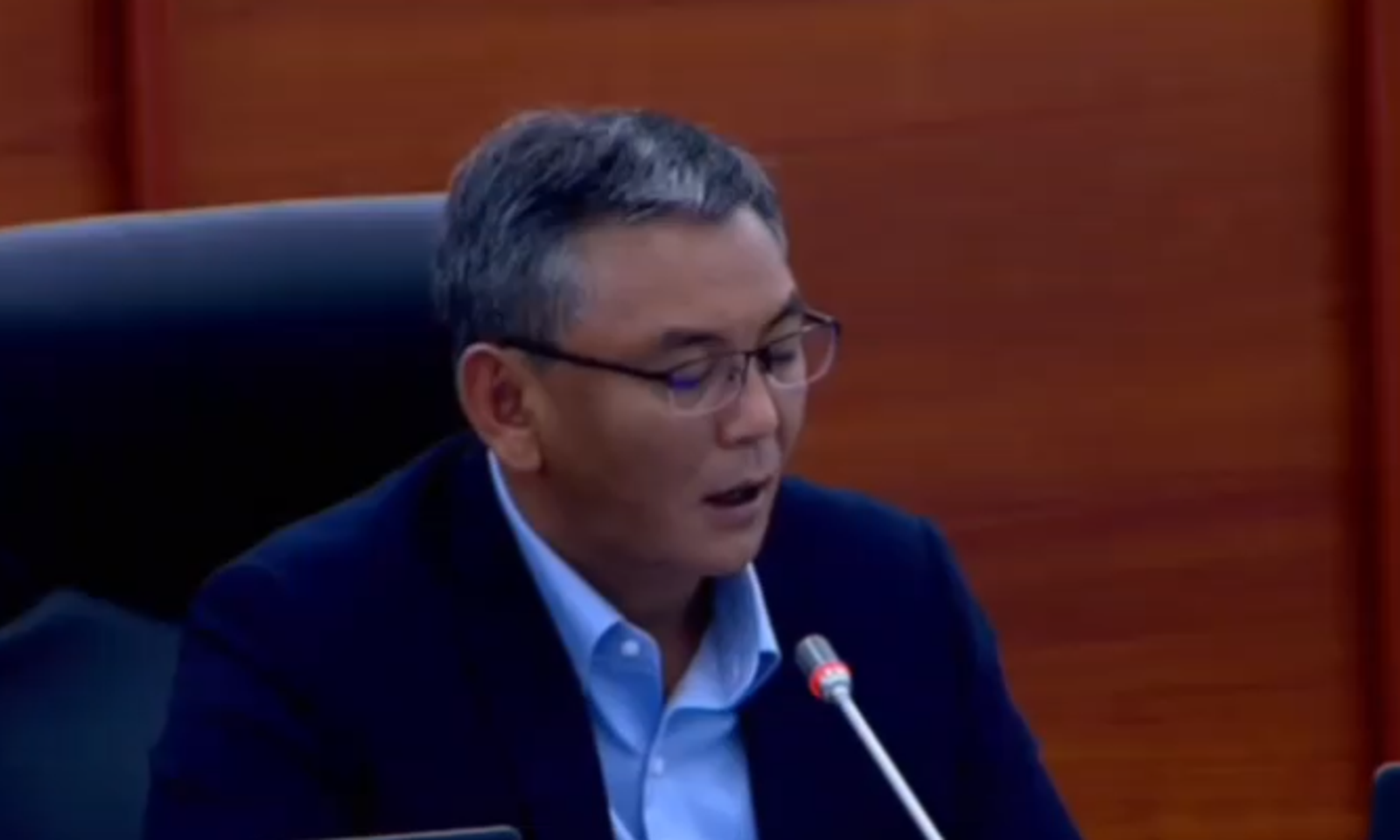 «Чылпак каерде болот»? Депутатты атка минер түшүнбөй жатканын айтты