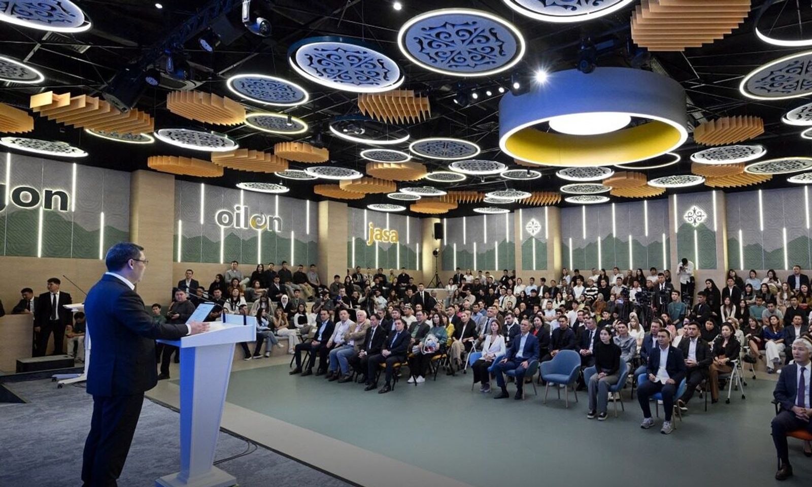 Президент Садыр Жапаров “Технопарк” IT-хабынын ачылыш аземинде: Биз мамлекет тараптан бардык ишкерлерди мындан ары дагы колдоого алабыз, жардам беребиз