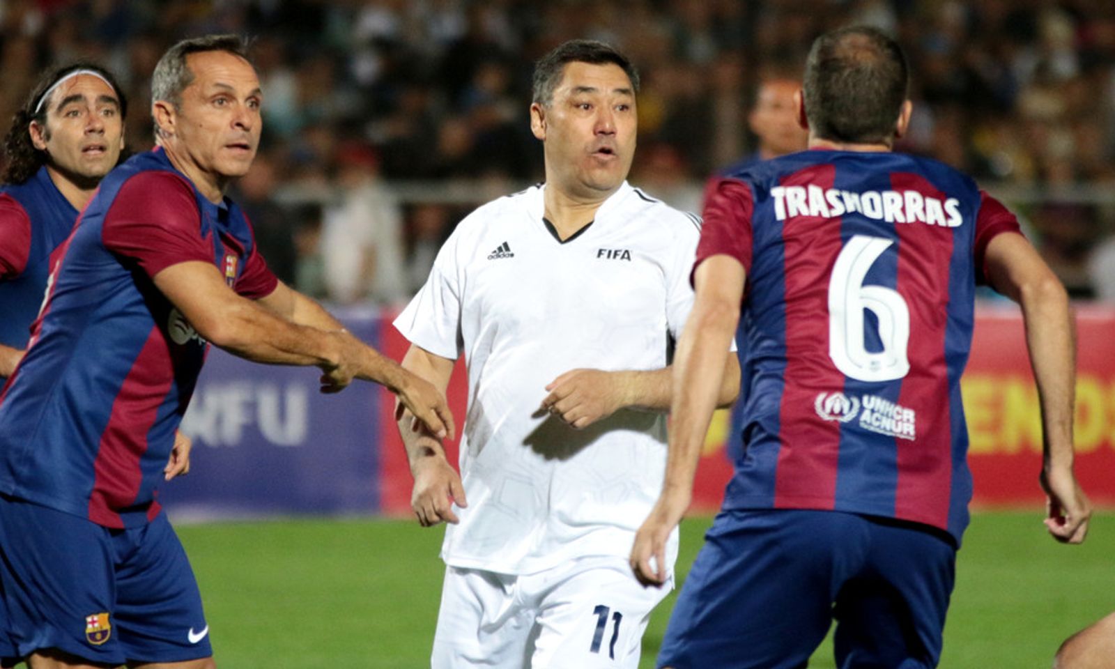 Футбол. Жапаров: Мени Пуйолго кайтартып коюшуптур