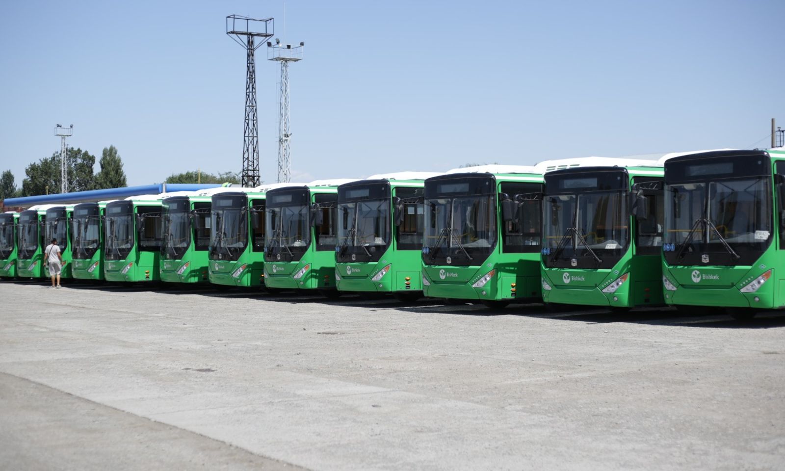 Бишкекке 26 жаңы автобус келди