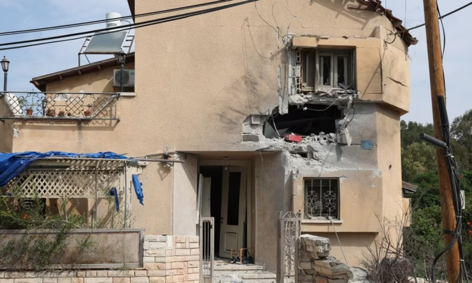 Израилде өлкөнүн тарыхында алгачкы жолу бир шаардын калкы толук эвакуацияланууда