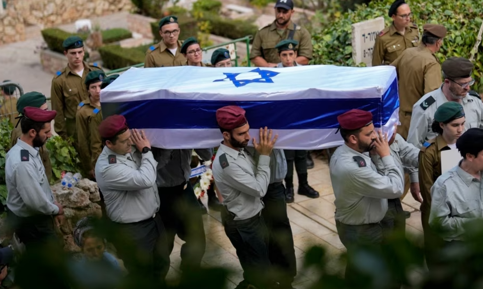 Израилде ХАМАСтын чабуулунан өлгөндөрдүн саны миңден ашты