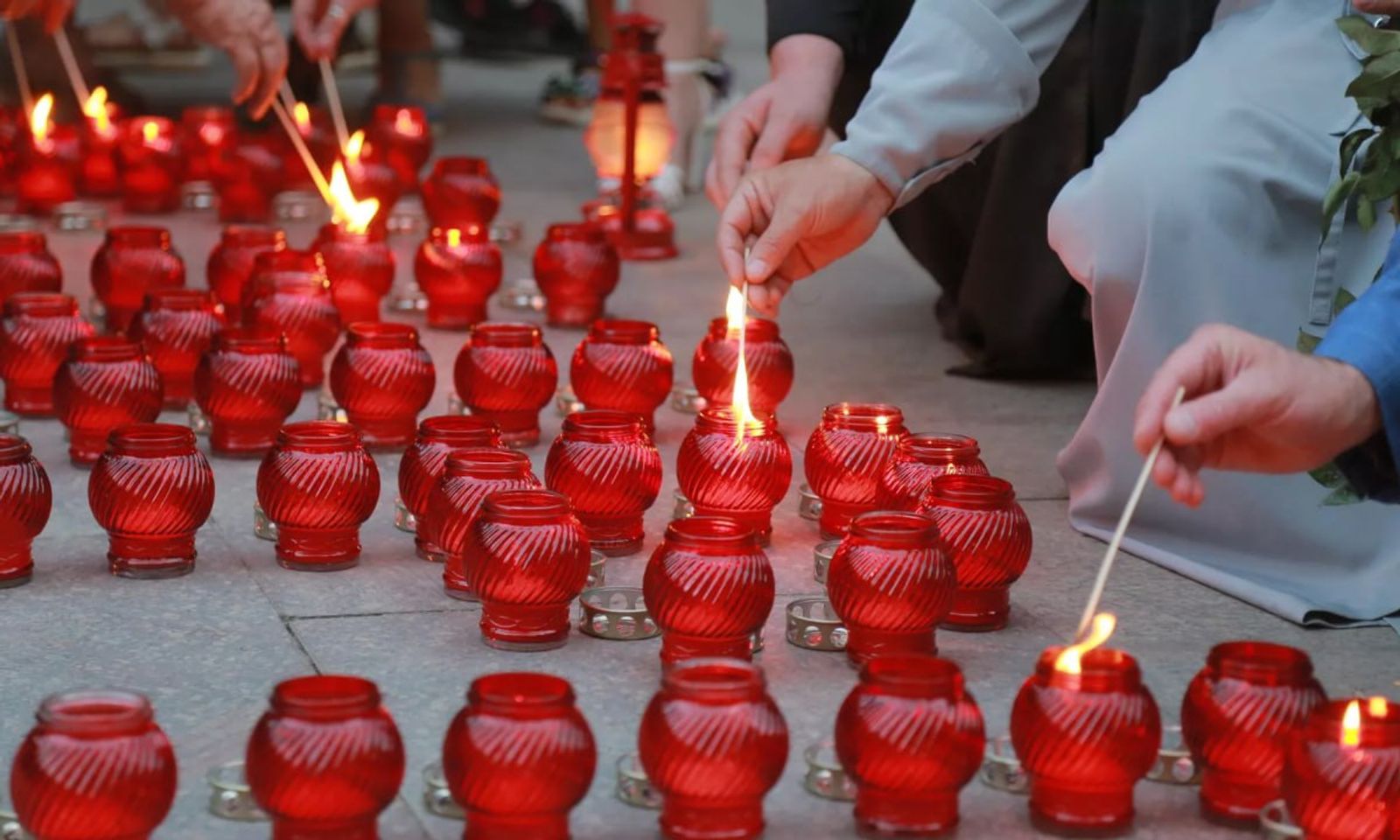 Кыргызстанда «Эскерүү шамы» аталышындагы акция өтүүдө