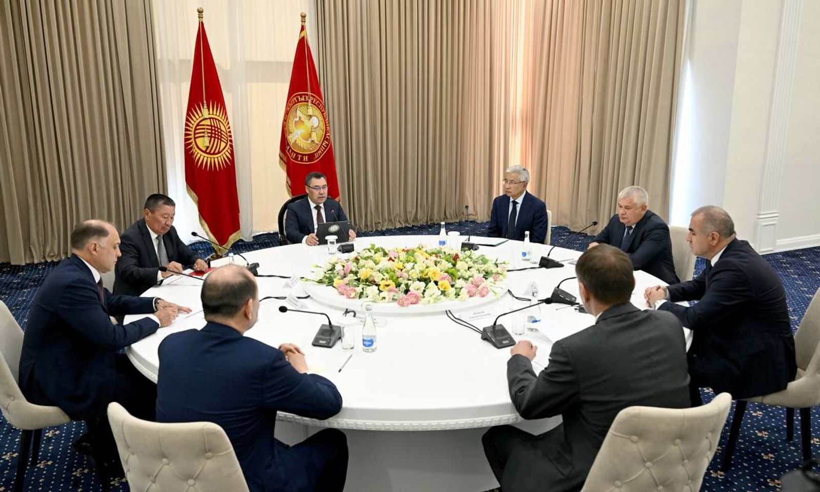 Садыр Жапаров ЖККУ жана БА өлкөлөрүн ар кандай коркунучтарды биргелешип алдын алууга чакырды