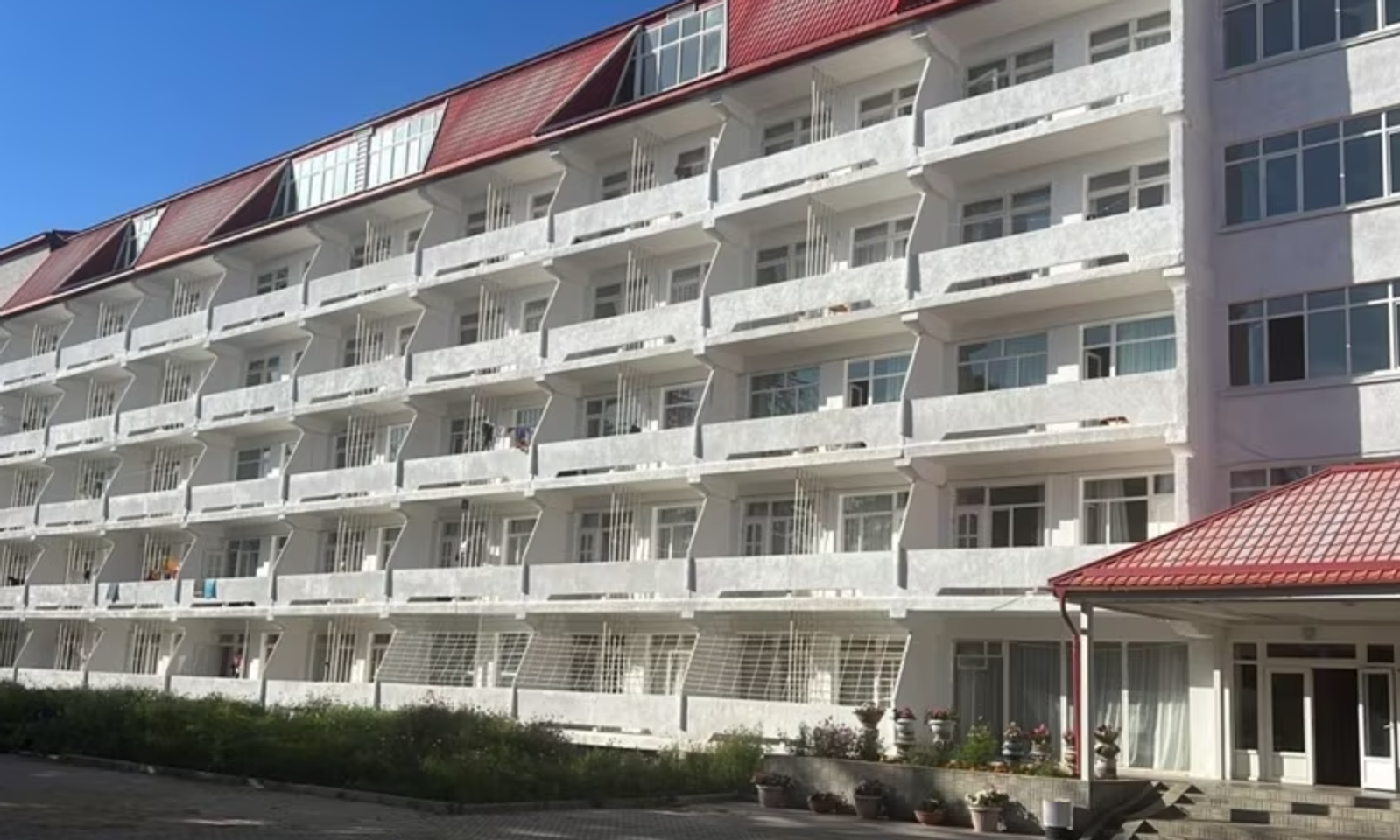 Парламентте Казакстанга ижарага берилген пансионаттар боюнча маселе көтөрүлдү