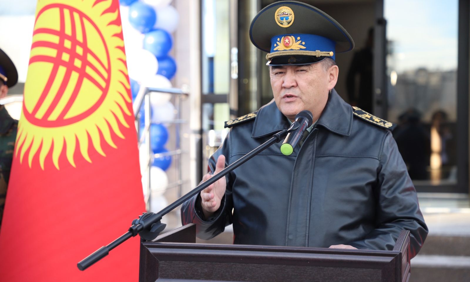 Ташиев: Соодагерлердин ишин жеңилдетүү үчүн биринчи кезекте базар ээлери ижара акысын эки эсе арзандатыш керек