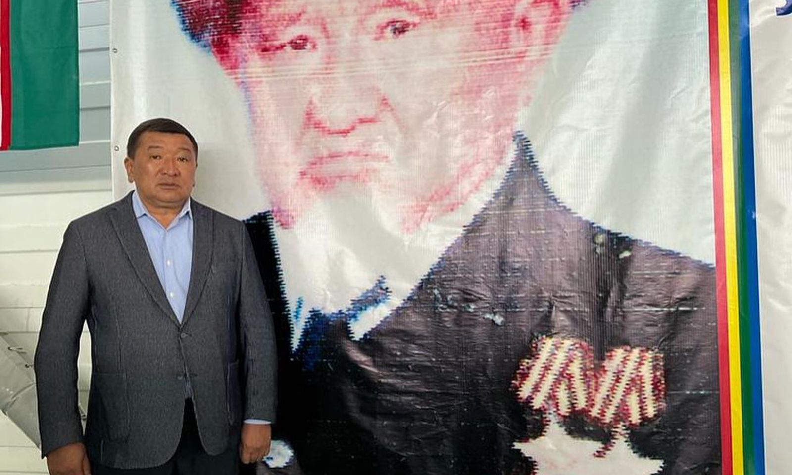 Марат Мураталиев: Атага тең уул болсом экен деп кыргыз элиме кызмат кылуудамын!