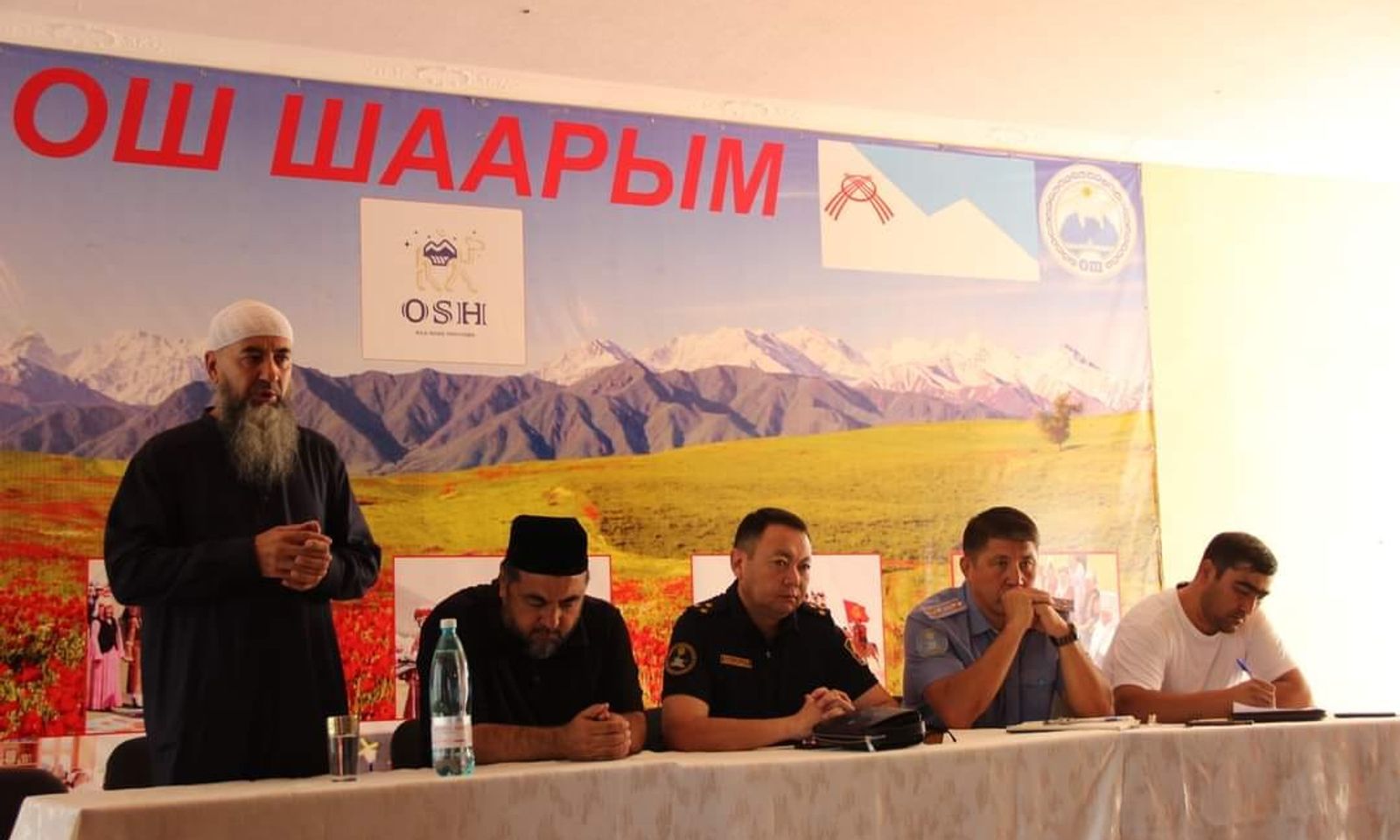 «Бул адамдын жакшылыгына да, жамандыгына да барбайбыз». Шавкат Мирзиёевге жардам сурап кайрылган жаран боюнча эл чогулду