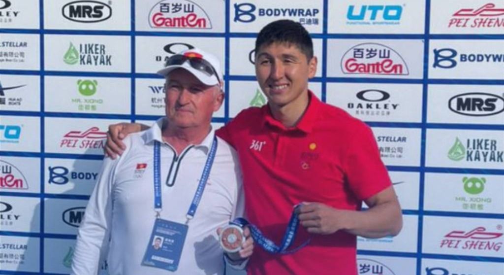 Кыргыз спортчусу Азия чемпионатында күмүш медаль утту