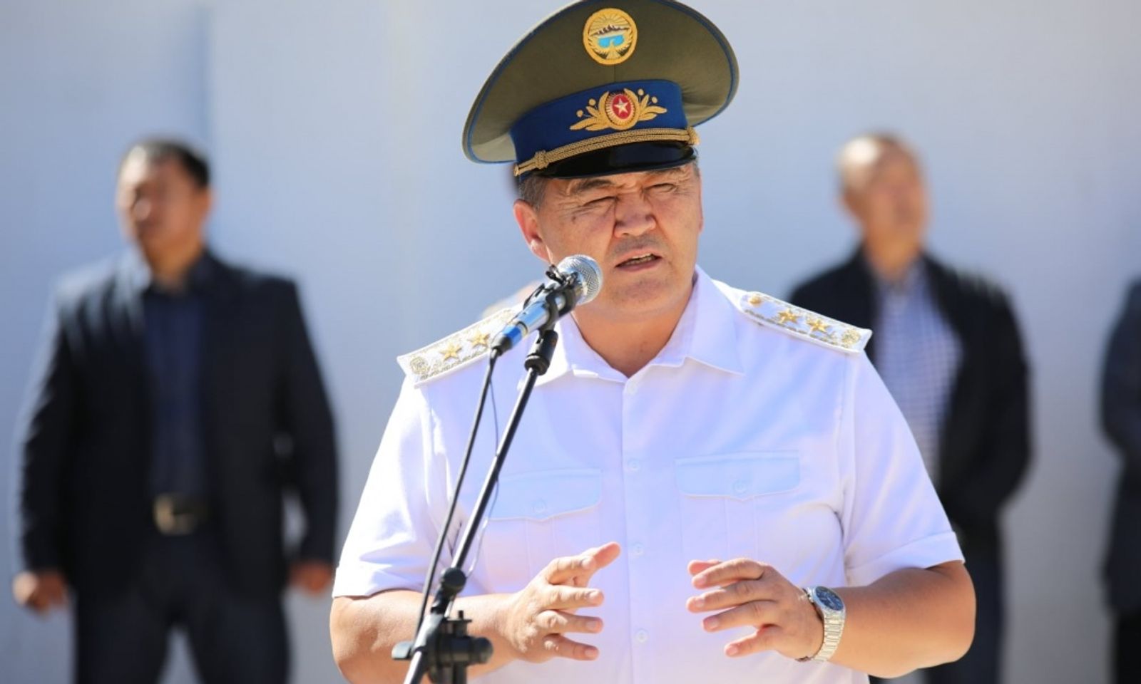 Ташиев: Кыргыз-тажик чек арасына зым тартуу быйыл же келээрки жазда бүтөт