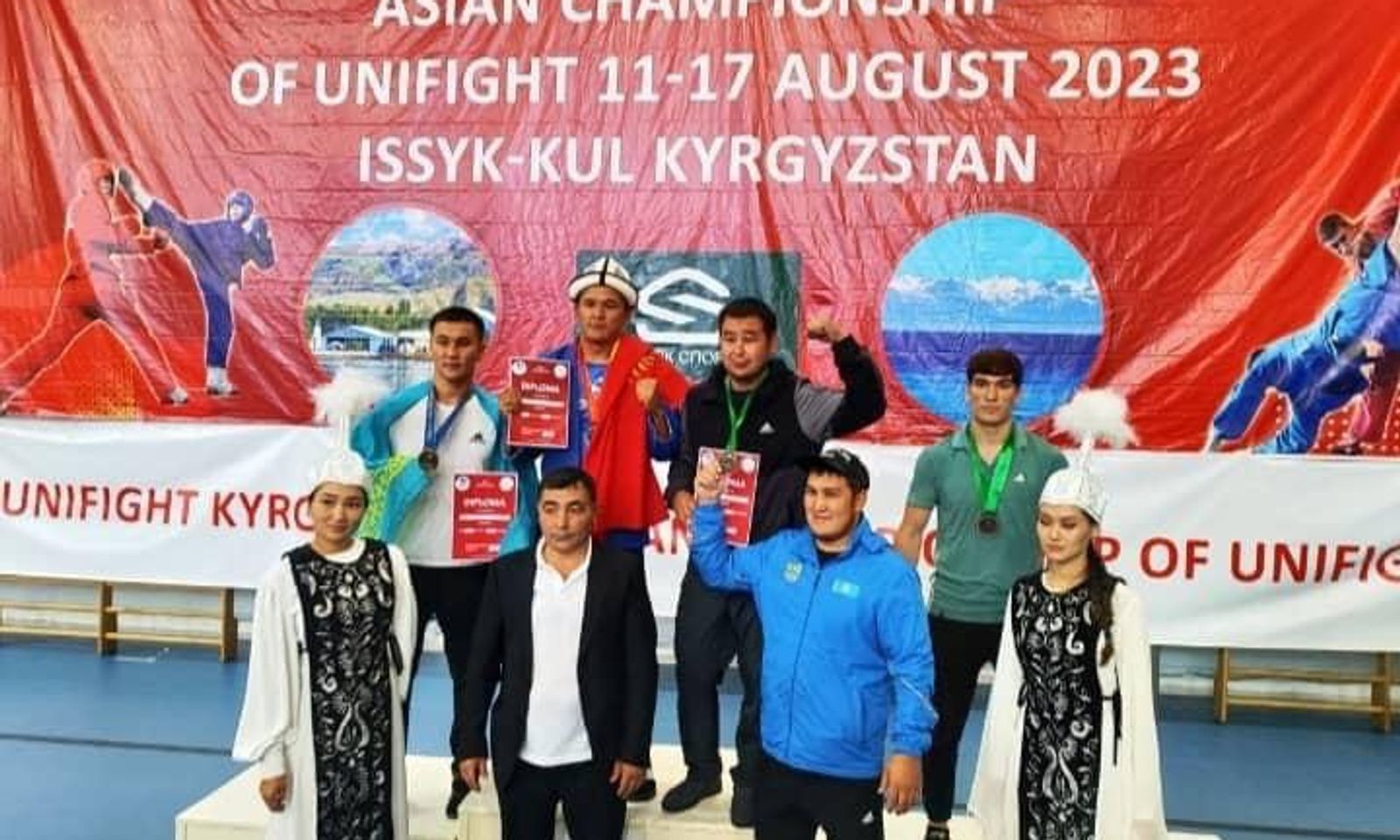 Нарын ОИИБдин кызматкерлери универсалдуу мушташ боюнча Азия чемпионатында чемпион аталышты