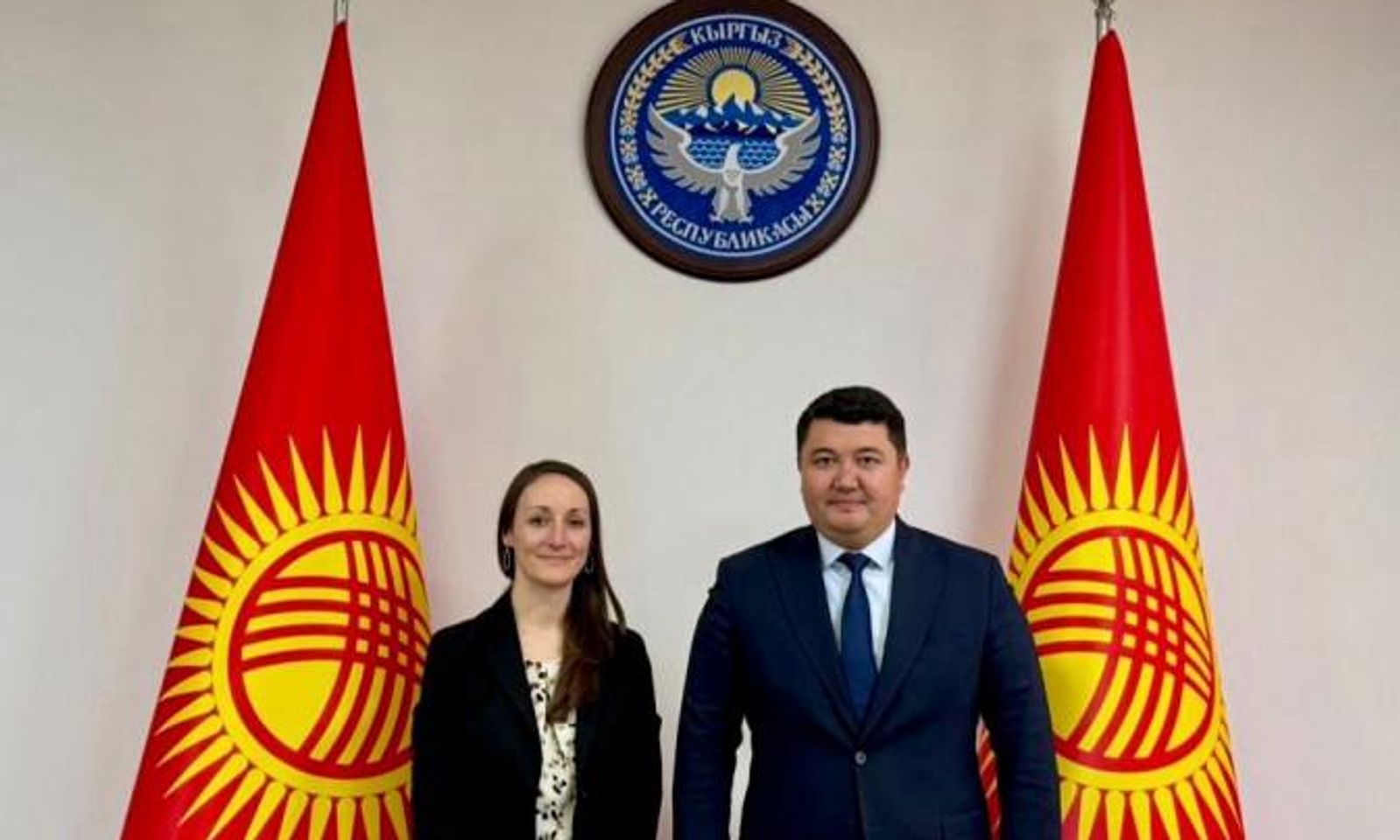 АКШ менен Кыргызстандын визалык кызматташуусу талкууланды