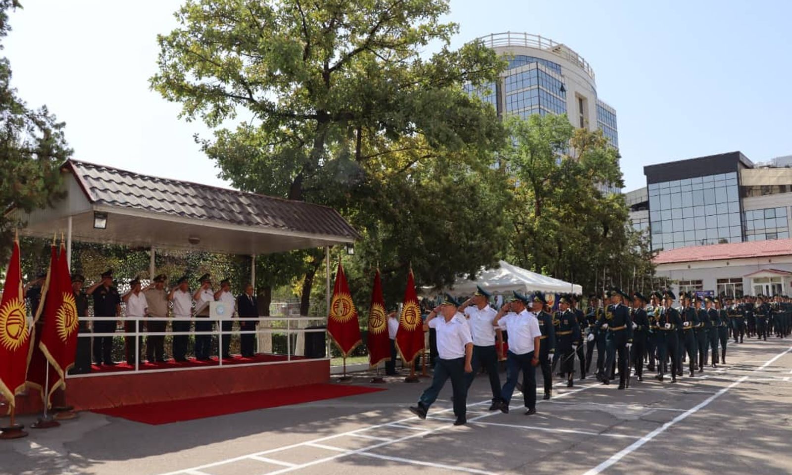 Бүгүн КР Куралдуу Күчтөрүнүн Улуттук гвардиясынын түзүлгөн күнүнө арналган салтанаттуу иш-чара
