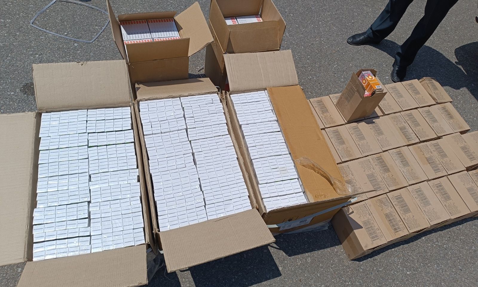 Лейлекте аткезчилик жолу менен дары-дармек ташыган коңшу мамлекеттин жараны кармалды