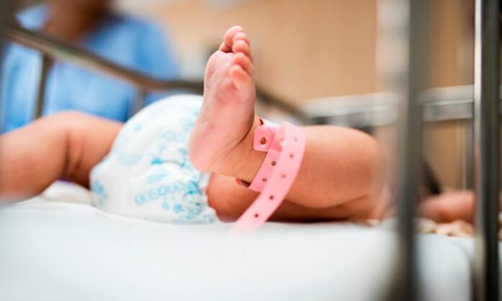 Колдойсузбу? Жашыруун төрөөгө уруксат берүүчү мыйзам долбоору коомдук талкууга коюлду