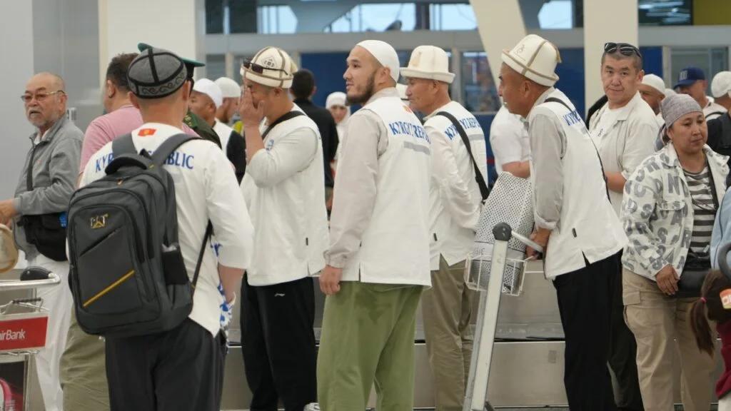 Кыргызстанда ажылык жана умра сапарын уюштуруунун жаңы тартиби сунушталды